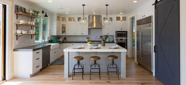 Modern Farmhouse Kitchen in Atlanta Georgia